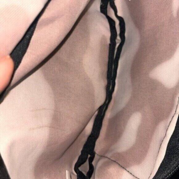 Victorias Secret Pink Camo Fanny Pack - Picture 5 of 5